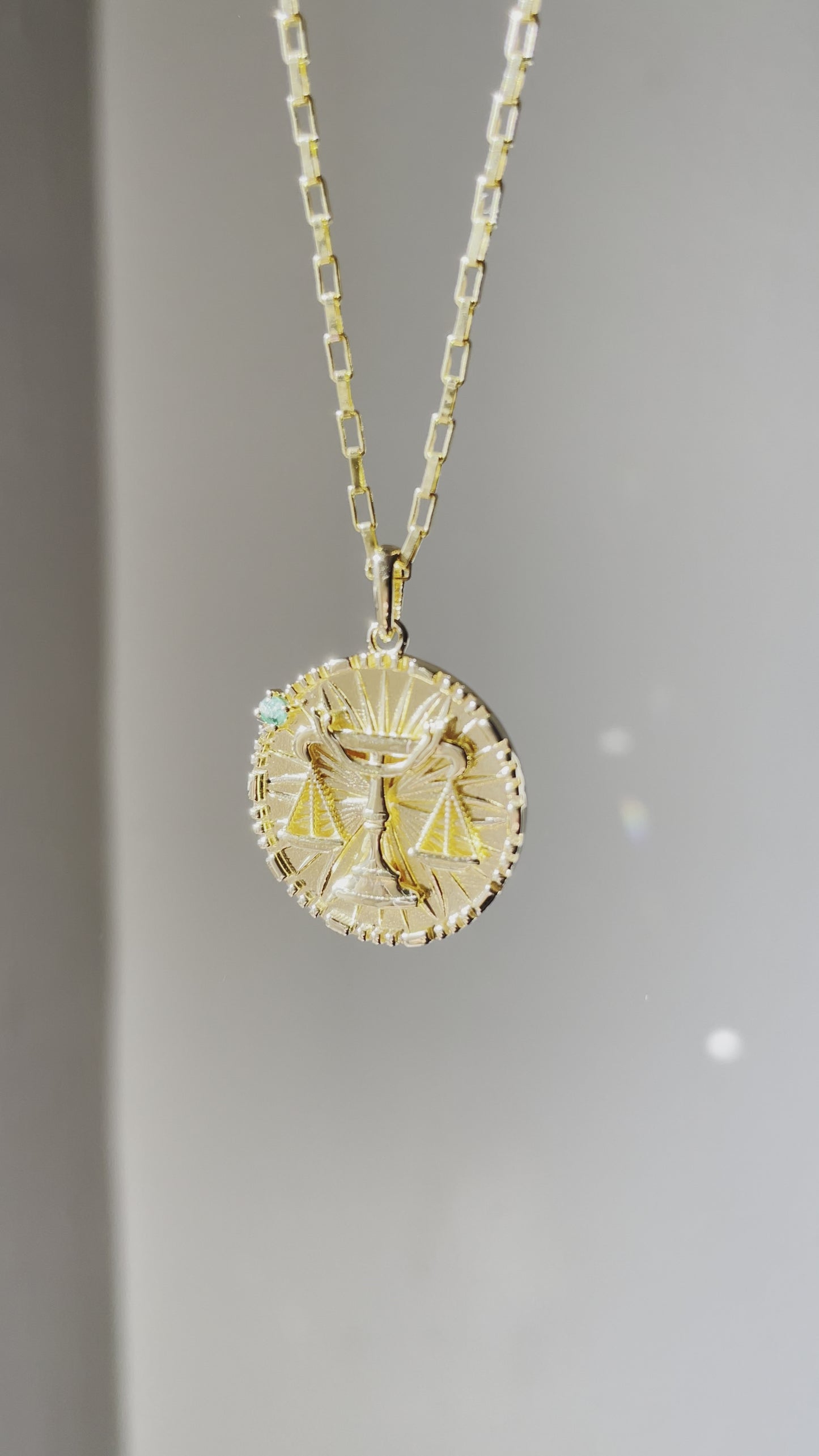 Libra | Gold & Emerald